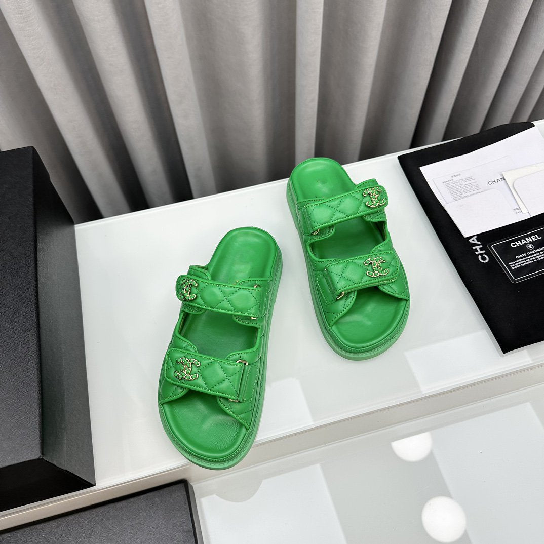 CHANEL dad sandals greean lambskin mules