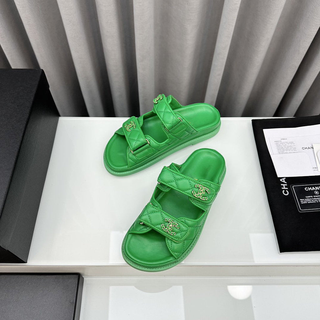 CHANEL dad sandals greean lambskin mules