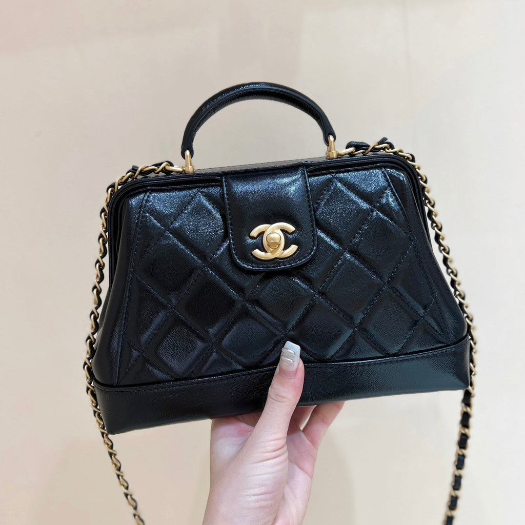 CHANEL MEDIUM TOP HANDLE BAG 23 IN BLACK OIL-WAX LAMBSKIN GOLD HARDWARE