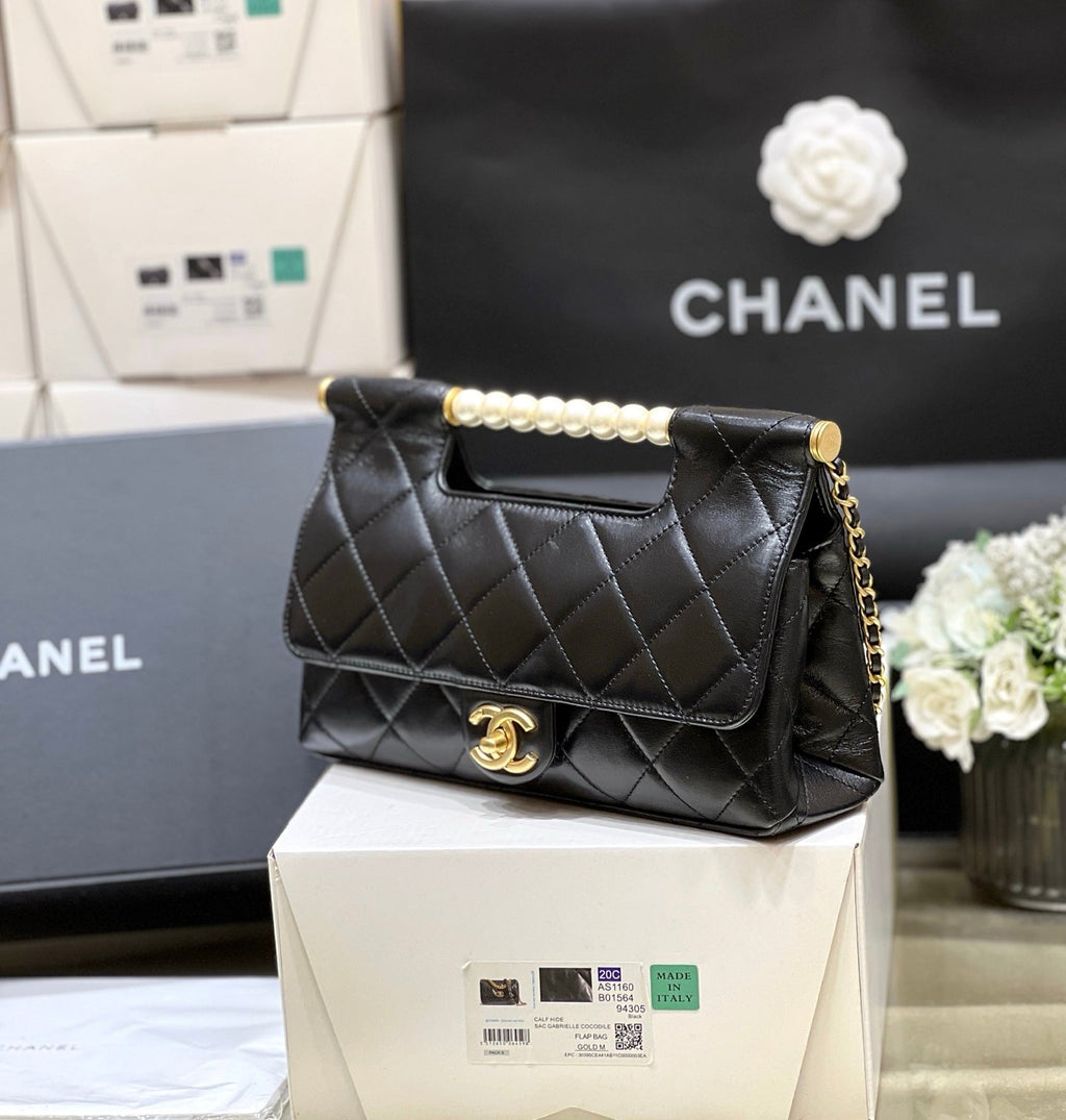 CHANEL PEARL TOP HANDLE BAG 25 IN BLACK LAMBSKIN GOLD HARDWARE
