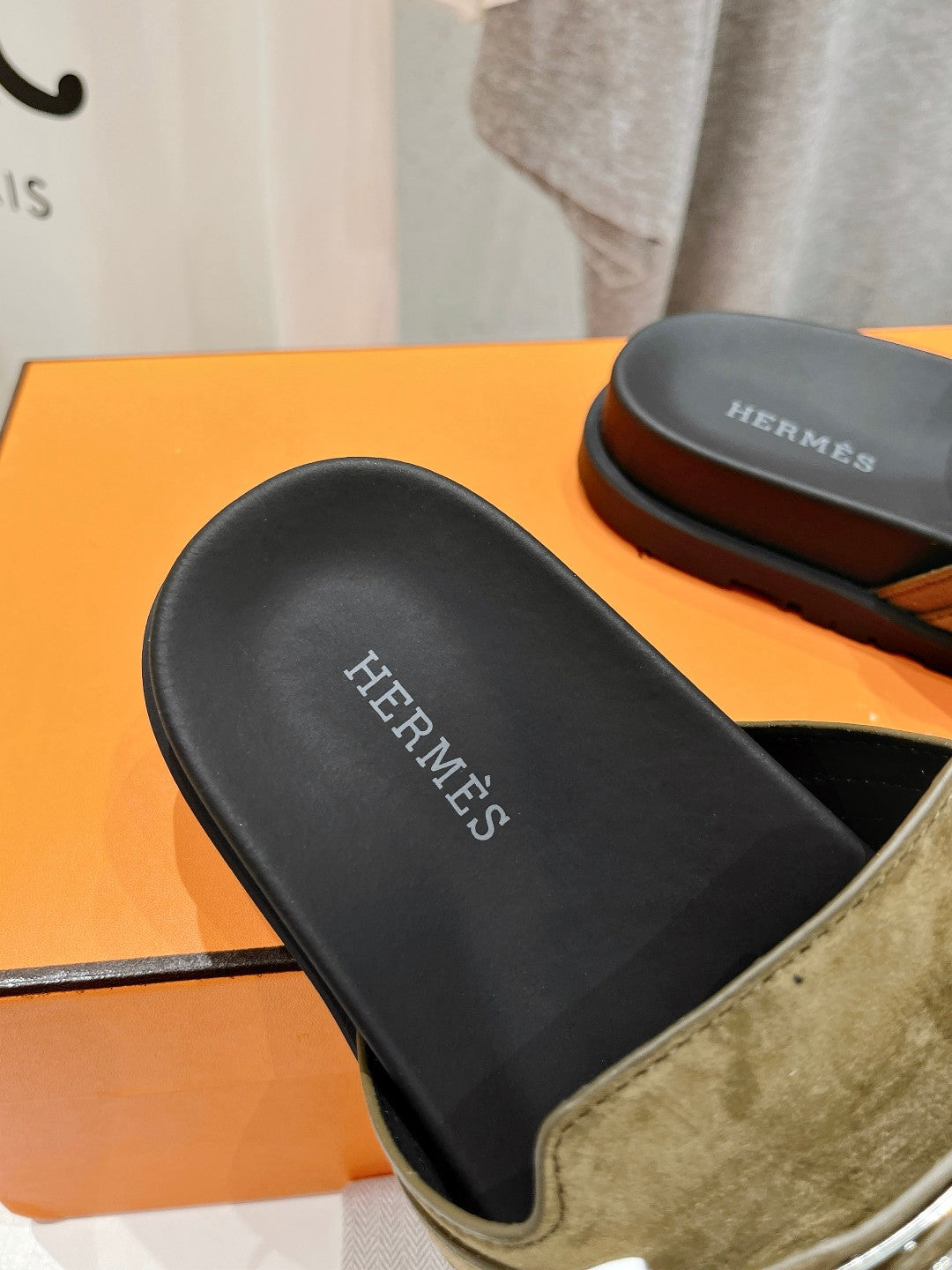 HERMES EMPIRE SANDAL BLACK MIX ARMY GREEN SUEDE
