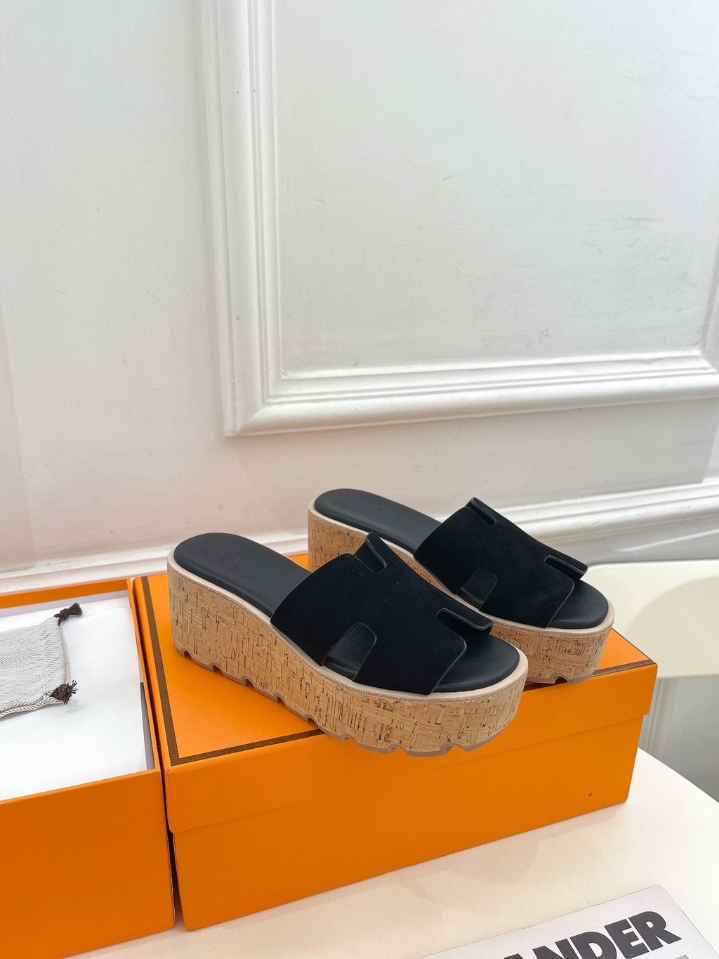 HERMES Eze 30 Sandal Black Suede