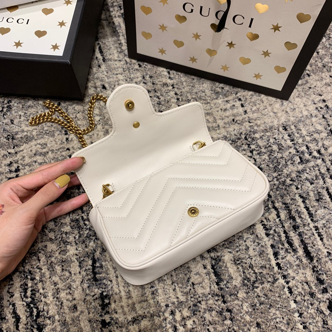 GUCCI Marmont Mini 16.5cm White Calfskin Gold Hardware